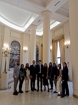 Estudiantes del Instituto Superior de Derecho y Economía de la Universidad Complutense de Madrid visitaron la Embajada Estudiantes del Instituto Superior de Derecho y Economía de la Universidad Complutense de Madrid visitaron la Embajada