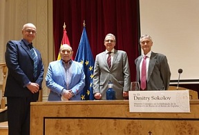 Ministro Consejero de la Embajada de Rusia en España participa en la presentación del libro “Tres egregios españoles en la corte de San Petersburgo” Ministro Consejero de la Embajada de Rusia en España participa en la presentación del libro “Tres egregios españoles en la corte de San Petersburgo”