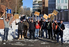 Сотрудники Посольства дружно побороли последствия снежного циклона «Филомена» Сотрудники Посольства дружно побороли последствия снежного циклона «Филомена»