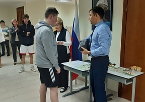 А ну-ка, парни! А ну-ка, парни!